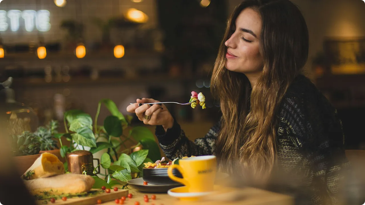 Practice Mindful Eating for Optimal Well Being